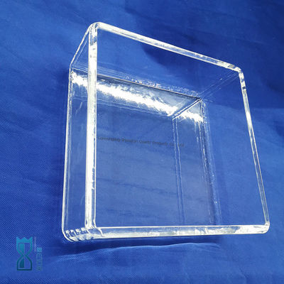 Кварцевая стеклянная пластина с высокой пропускающей способностью и коррозионной стойкостью для использования в высокотемпературных лабораториях