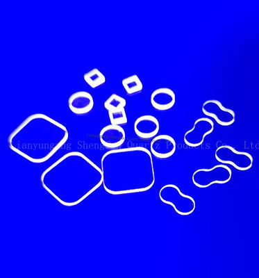 Лазерная резка небольших листов из плавленого кварцевого стекла, прозрачного для ультрафиолета, для окон камер