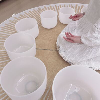 Оптовая 6-12 дюймовая настраиваемая кварцевая песенная чаша с бесплатными молотами и O-кольцами для исцеления чакры