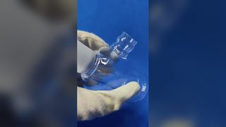 Кварцевые конические трубки заводского изготовления с высокой термостойкостью и коррозионной стойкостью.